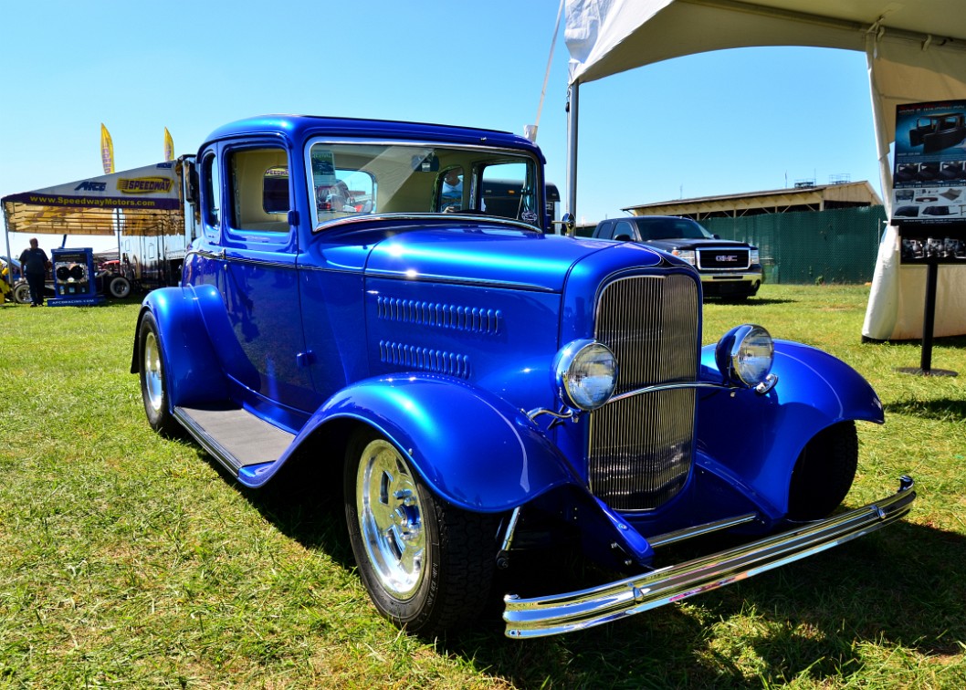 1932 Ford Coupe in Electric Blue 1932 Ford Coupe in Electric Blue