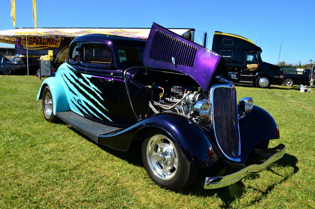 Purple 1933 Ford Ripped With Blue Purple 1933 Ford Ripped With Blue