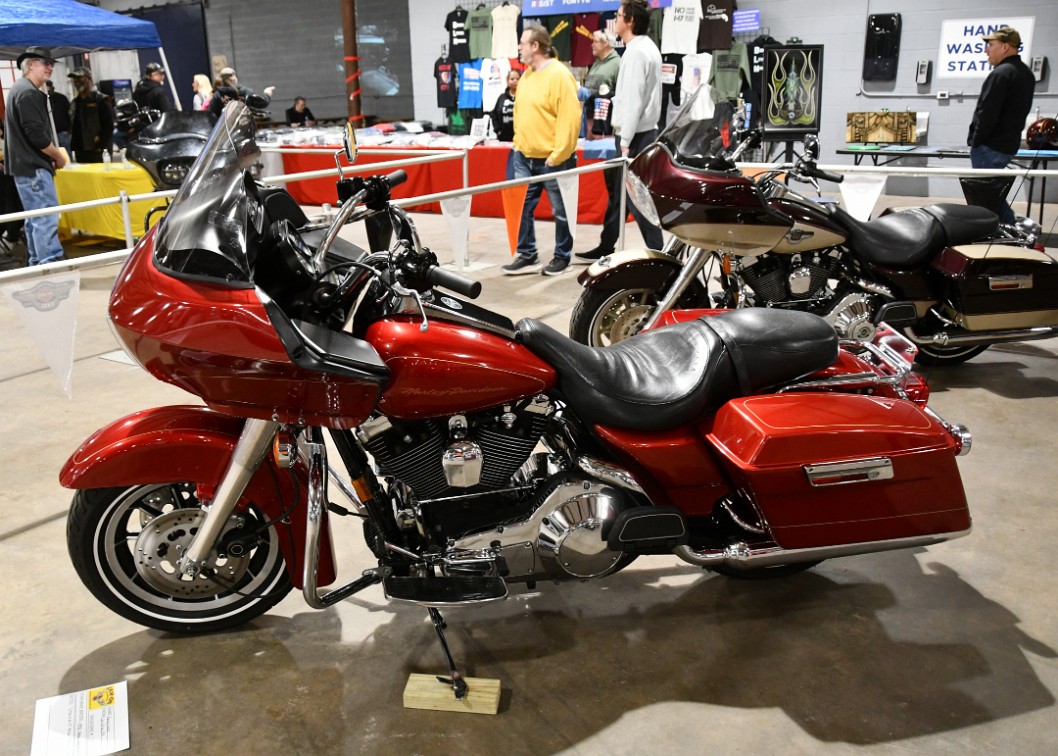 1998 Harley-Davidson FLTR in Red